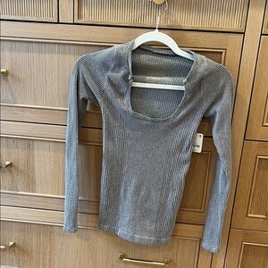 NWT Free People Gray Ribbed Long Sleeve Top flattering and stretchy